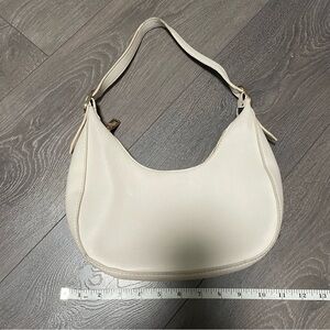 Elegant Cream Shoulder Hobo Bag
